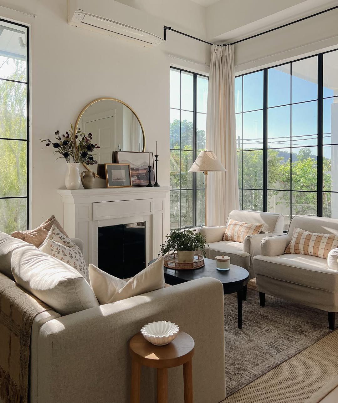 10 Genius Hacks to Widen Narrow Rooms in 2025 4 10 Interior Design Tips to Make a Narrow Room Look Wider