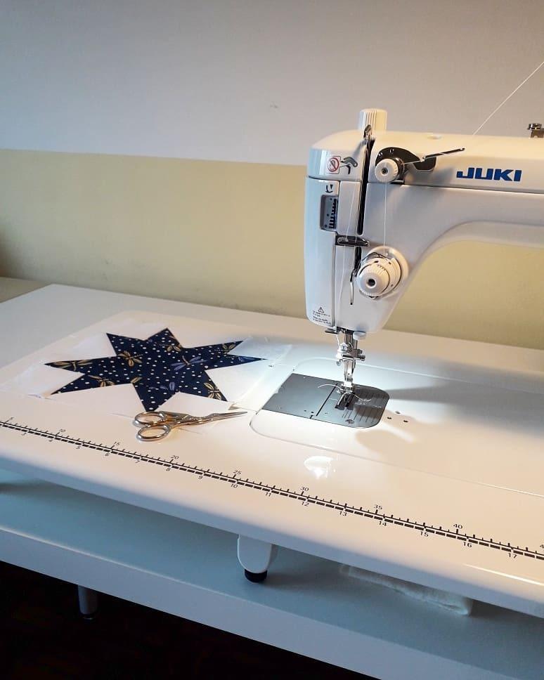 JUKI TL-2010Q 1-Needle, Lockstitch, Portable Sewing Machine with Automatic Thread Trimmer for Quilting, Tailoring, Apparel and Home Decor - Customer Photo 1