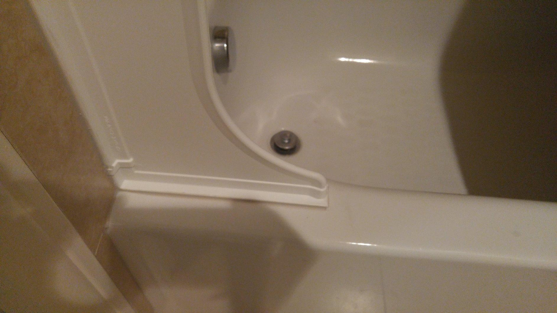 Loctite Power Grab White Tub Surround Adhesive 10-Fluid Ounce Cartridge (1363138) Customer Review Loctite Power Grab White Tub Surround Adhesive 10-Fluid Ounce Cartridge (1363138) - Customer Photo 2