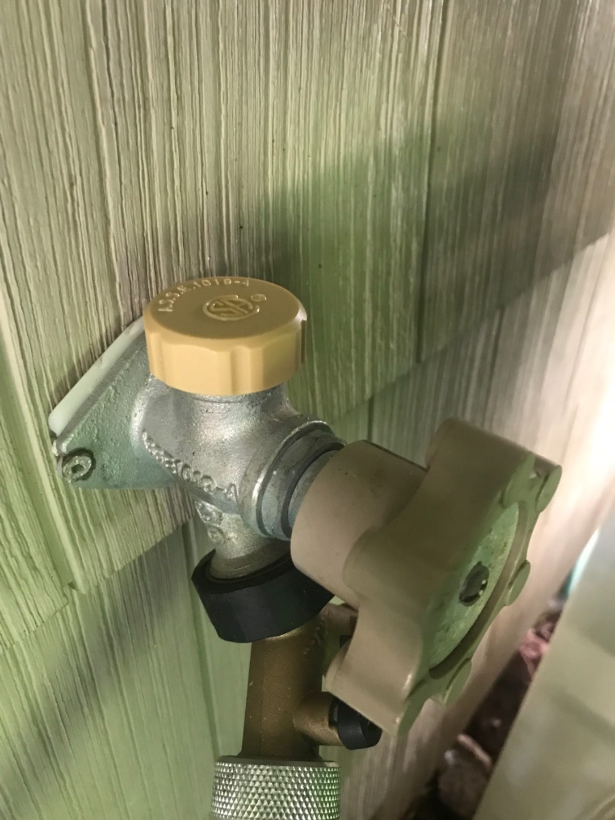 Homewerks VACVBKX1B Vacuum Breaker Replacement Kit for Traditional Anti-Siphon Frost-Free Sillcock Valves - Customer Photo 2