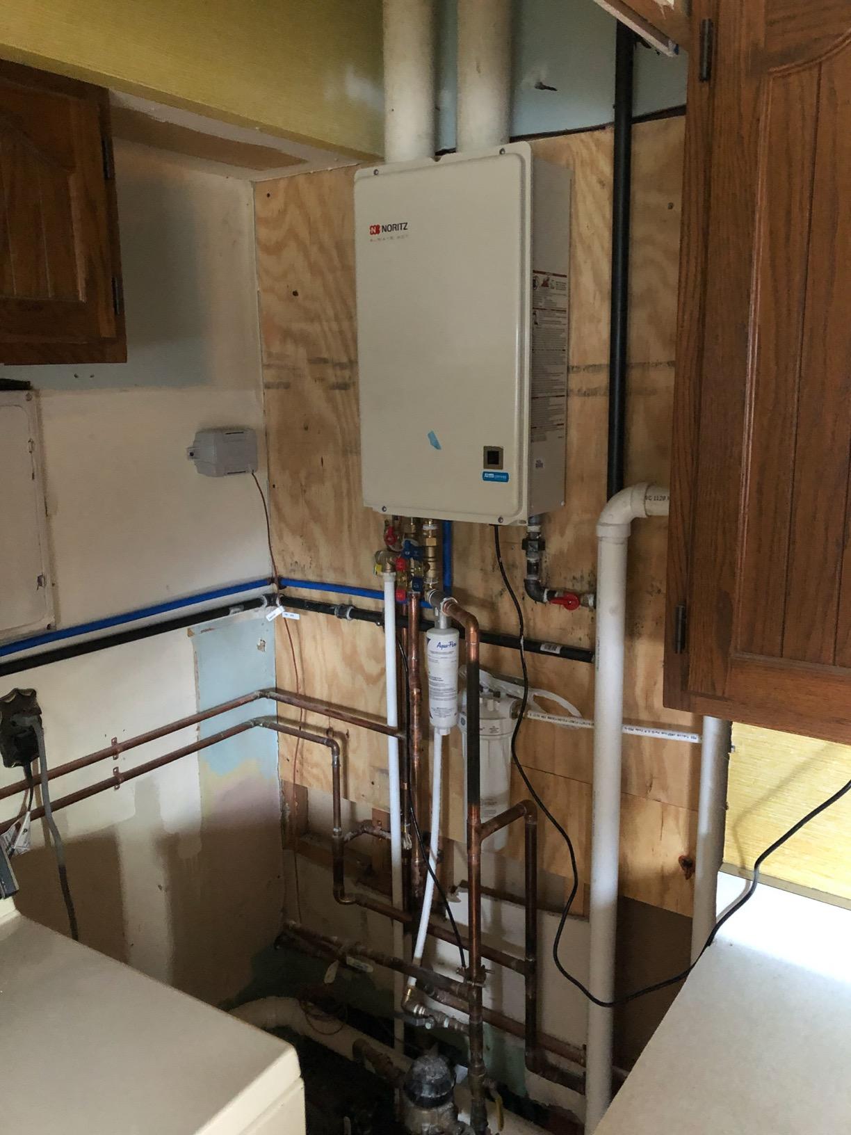 Noritz NRC66DVNG Indoor Condensing Direct Tankless Hot Water Heater, 6.6 GPM - Natural Gas - Customer Photo 2