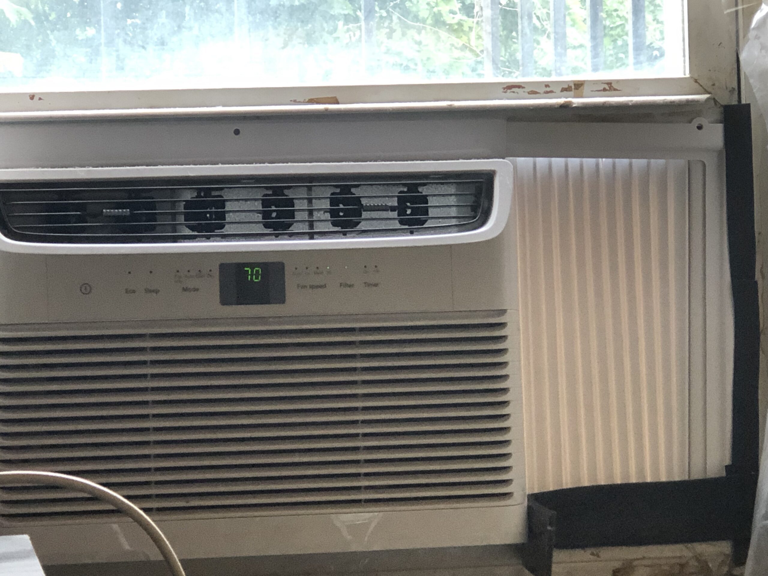 Frigidaire 6,000 BTU Window Air Conditioner and Dehumidifier, 115V, Cools up to 250 Sq. Ft. for Apartment, Dorm Room, Small/Medium Rooms, with Remote Control, White Customer Review Frigidaire 6,000 BTU Window Air Conditioner and Dehumidifier, 115V, Cools up to 250 Sq. Ft. for Apartment, Dorm Room, Small/Medium Rooms, with Remote Control, White - Customer Photo 1