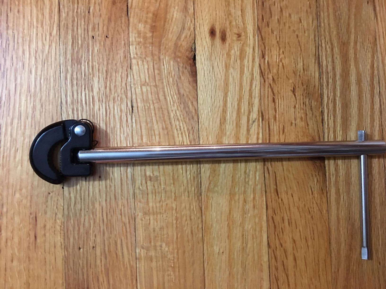 HAUTMEC 11-18inch Telescoping Basin Wrench, Sink Faucet Wrench for Tight Spaces with Replaceable Jaws Capacity 1-1/4''to 2-1/2