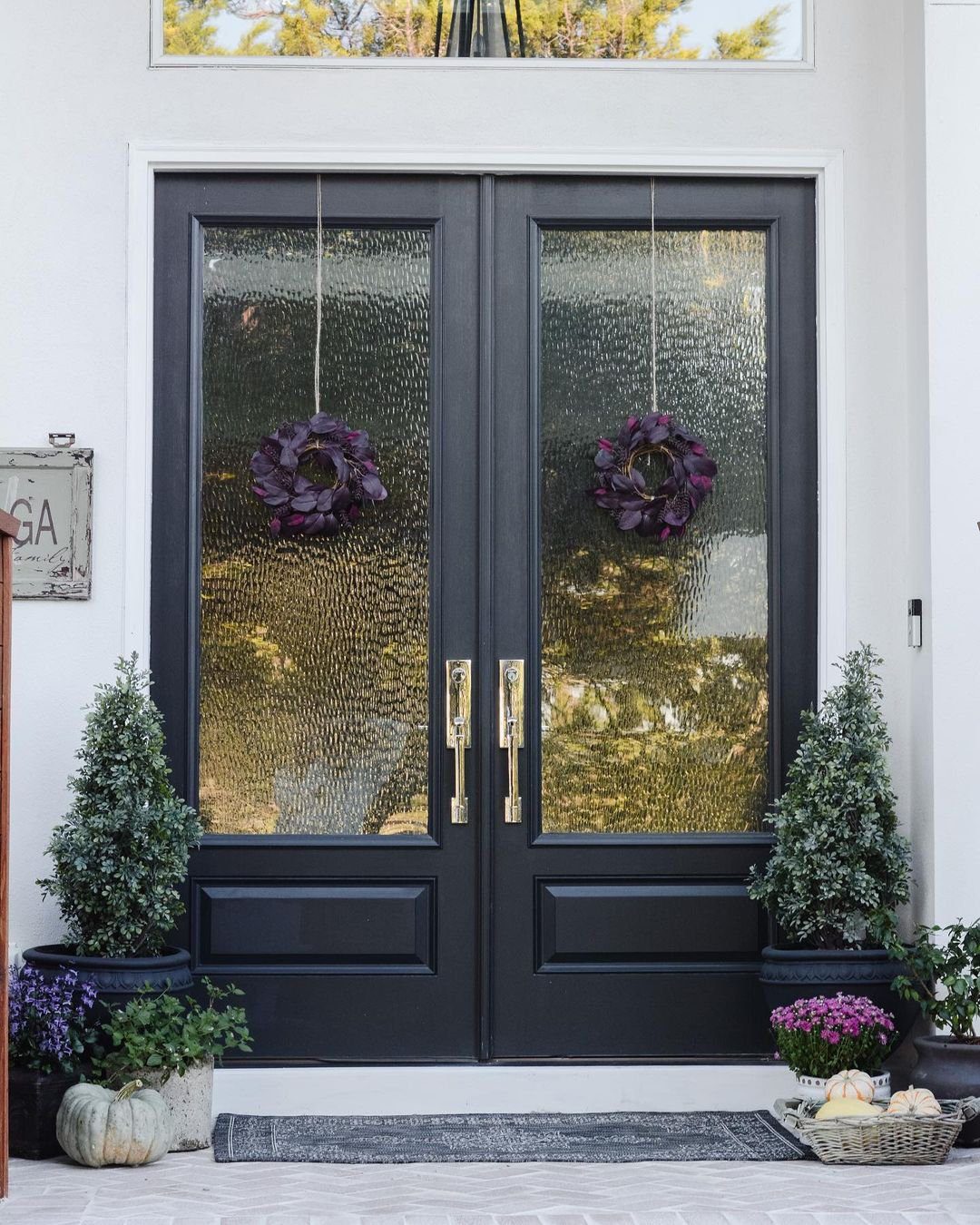 Autumnal Elegance - Straight Frosted Glass Dark Bronze