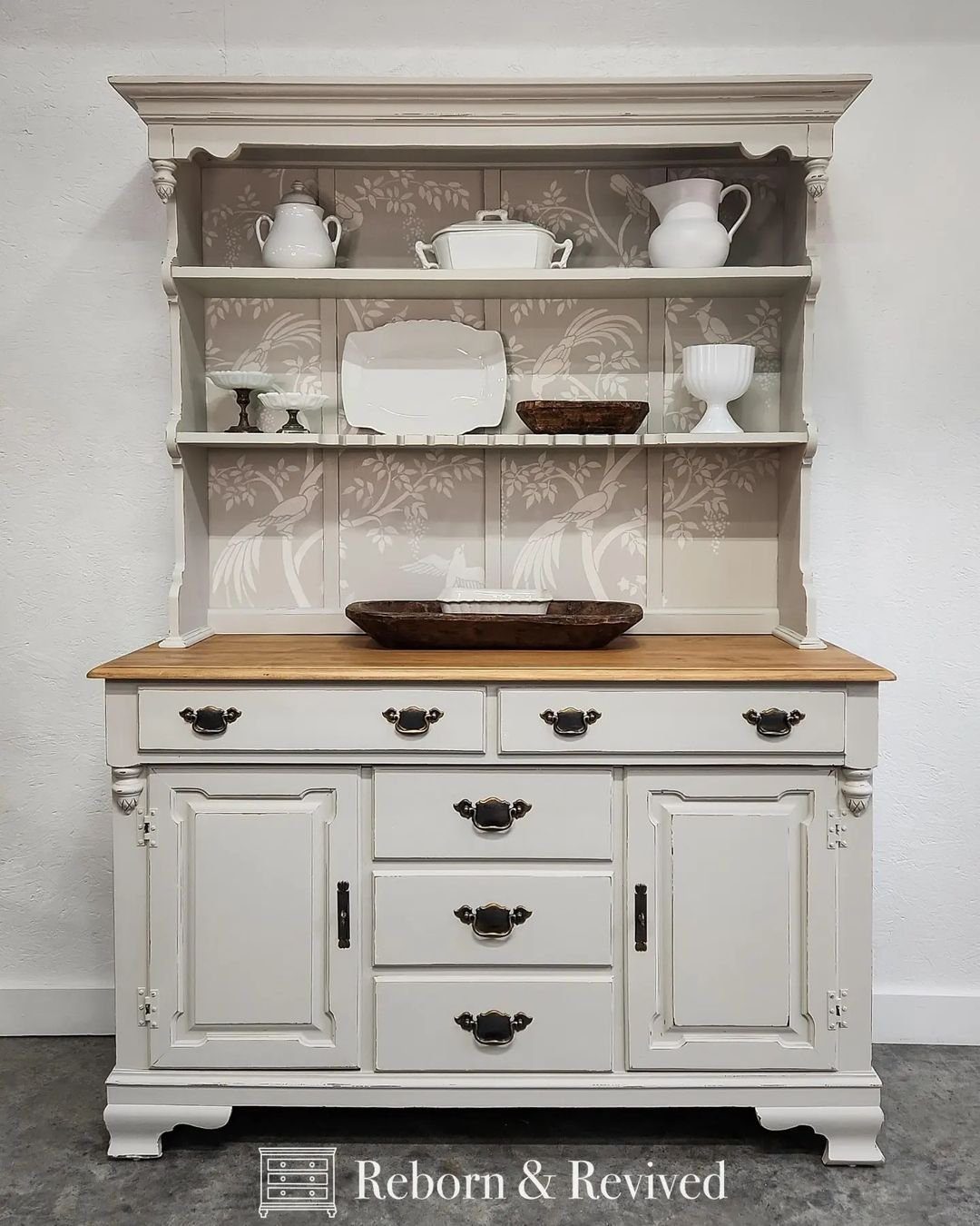 Classic Elegance Dining Buffet