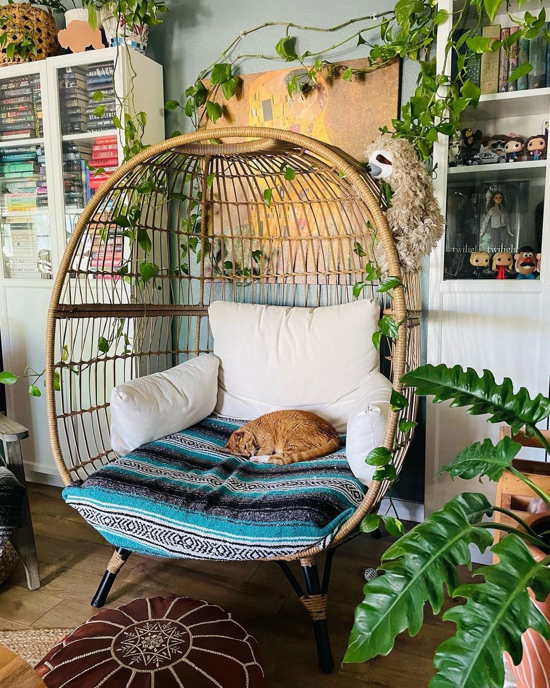Cozy Greenery Egg Chair Nook
