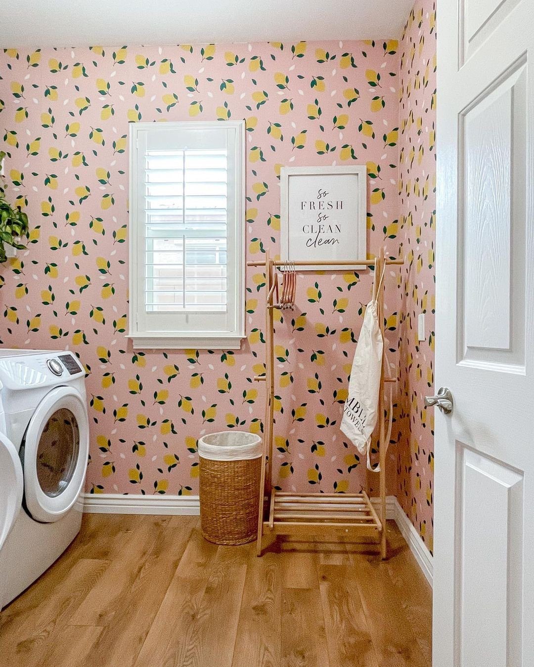 Lemon Fresh for a Cheerful Laundry Room