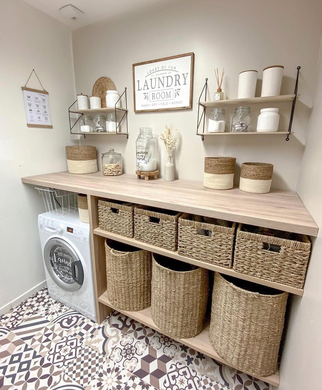 Warm Farmhouse Style With Smart Storage