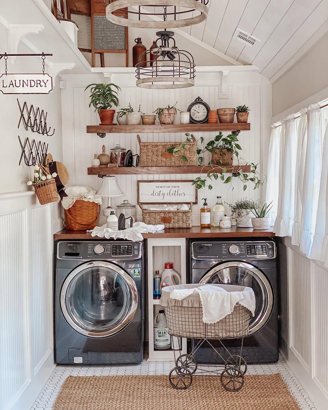 Vintage Touches For Cozy Farmhouse Vibes