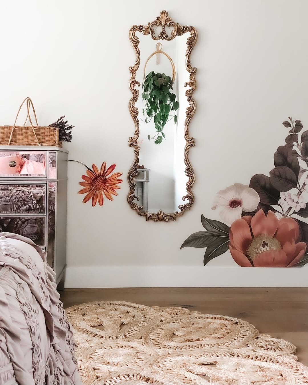 A Complete Guide to Parisian Interior Design and Décor