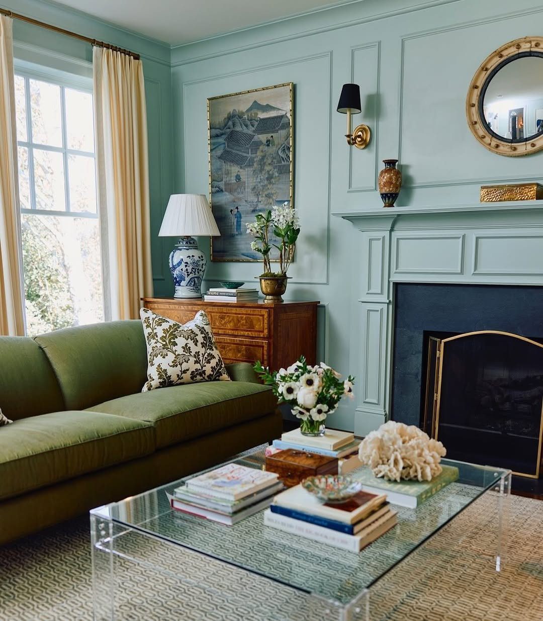 Here Are the 12 Best Paint Colors For Small Living Room According To Experts