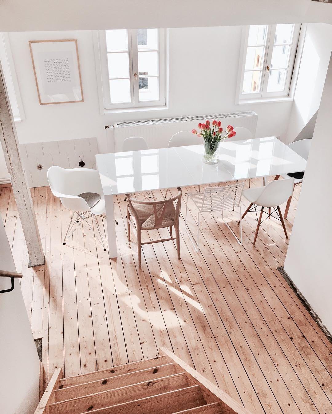 A Sunlit Scandinavian Dining Simplicity