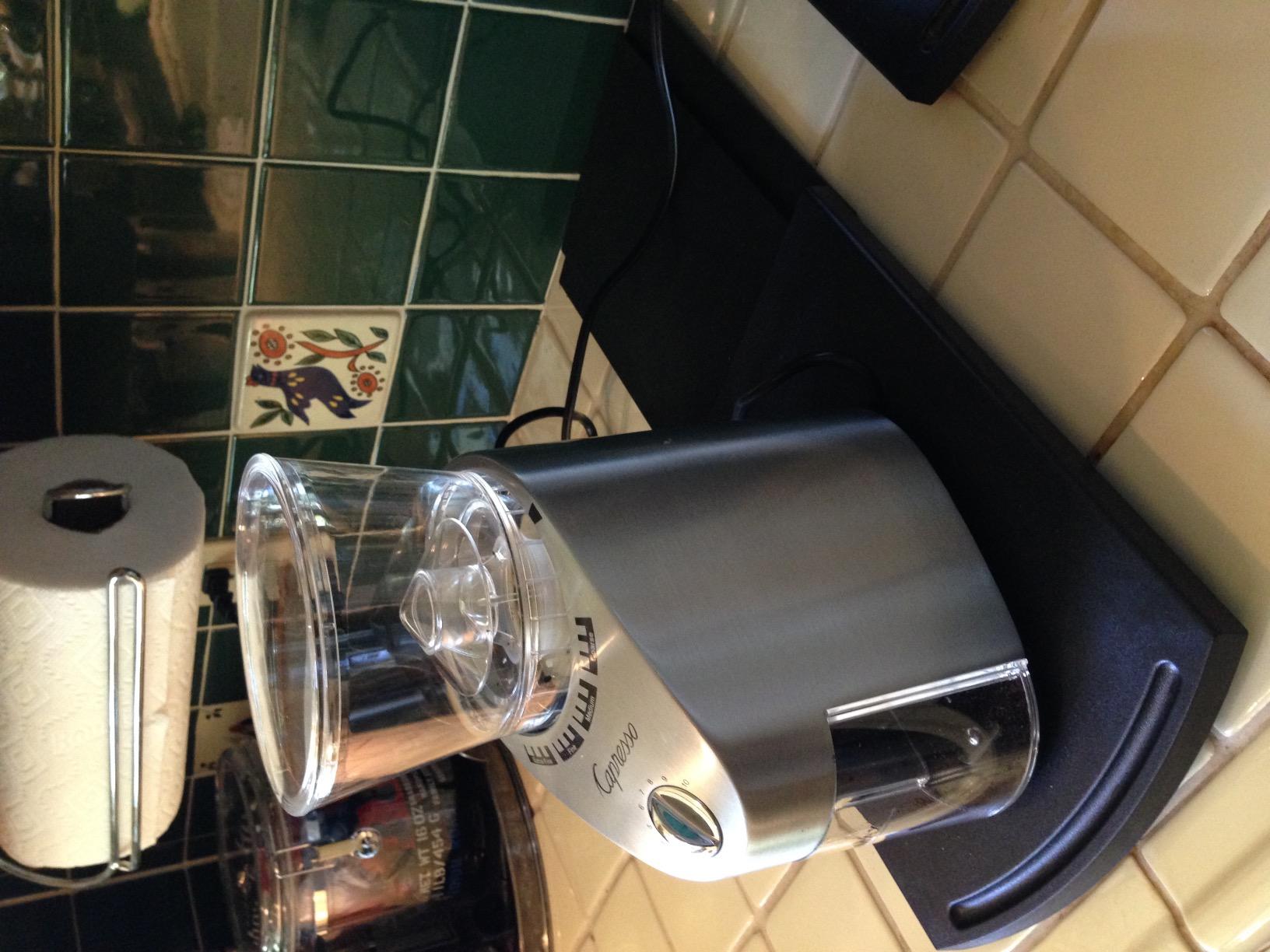 Capresso 560Infinity Conical Burr Grinder, Brushed Silver, 8.5-Ounce - Customer Photo 2