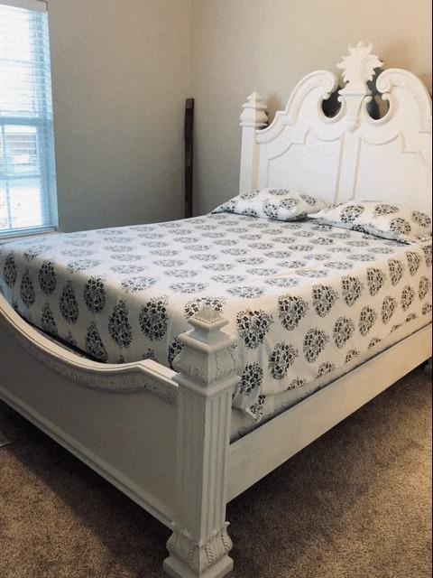 COOL GEL Chill Memory Foam 14-Inch Mattress with 2 Pillows, CertiPUR-US Certified, Mattress in a Box, Queen, White customer photo 1