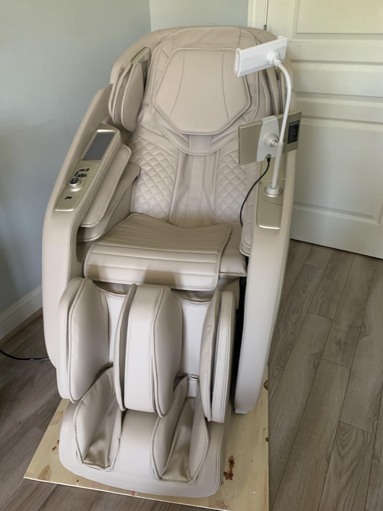 4D Massage Chair Full Body Zero Gravity Recliner, 55 SL-Track Massage Chair | 15 Auto Modes, 11 Technique, 40 Airbags Massage, with Yoga Stretch, APP Control, Shiatsu Foot Massage, with Body Scan customer photo 1
