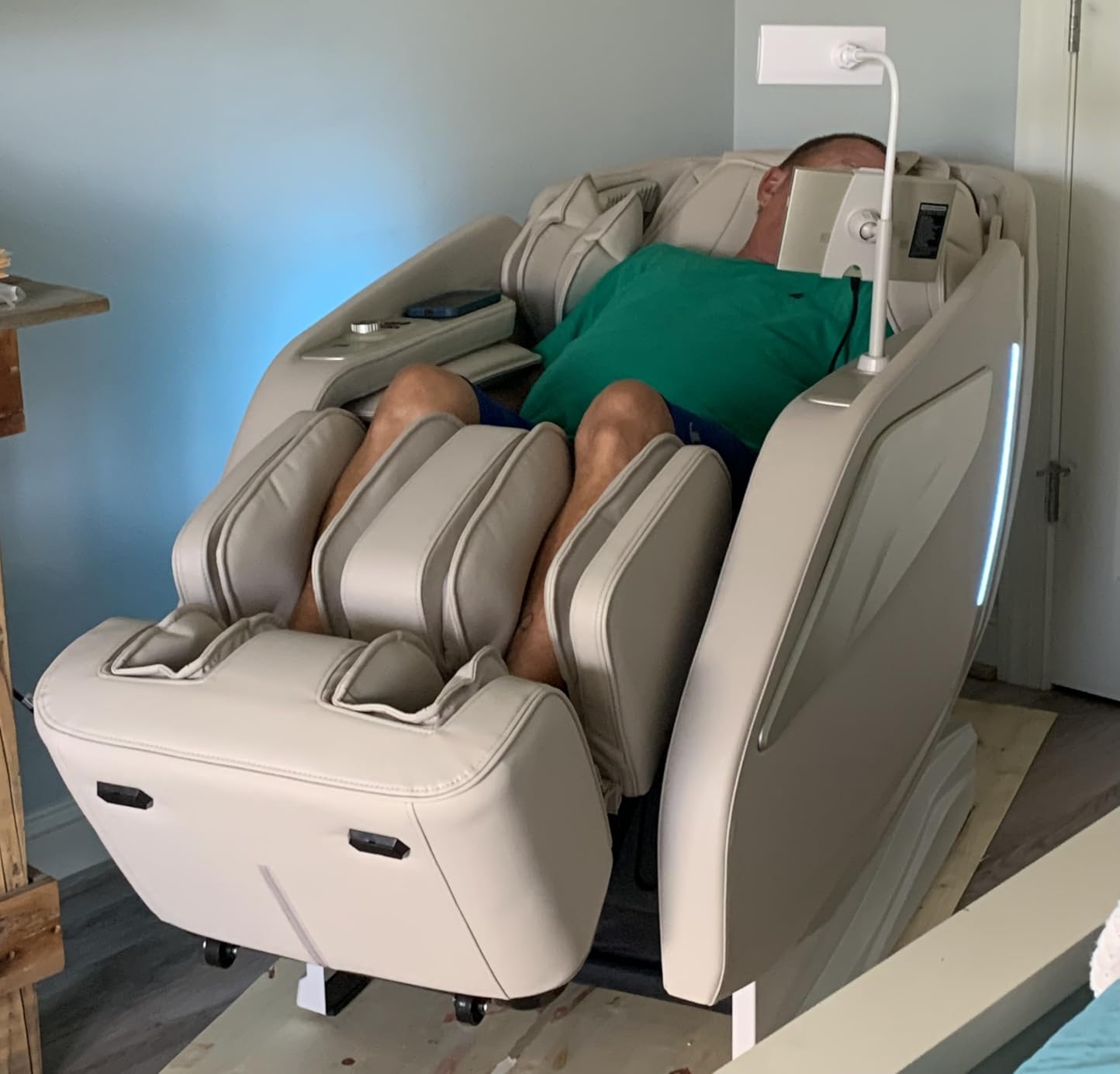 4D Massage Chair Full Body Zero Gravity Recliner, 55 SL-Track Massage Chair | 15 Auto Modes, 11 Technique, 40 Airbags Massage, with Yoga Stretch, APP Control, Shiatsu Foot Massage, with Body Scan customer photo 2