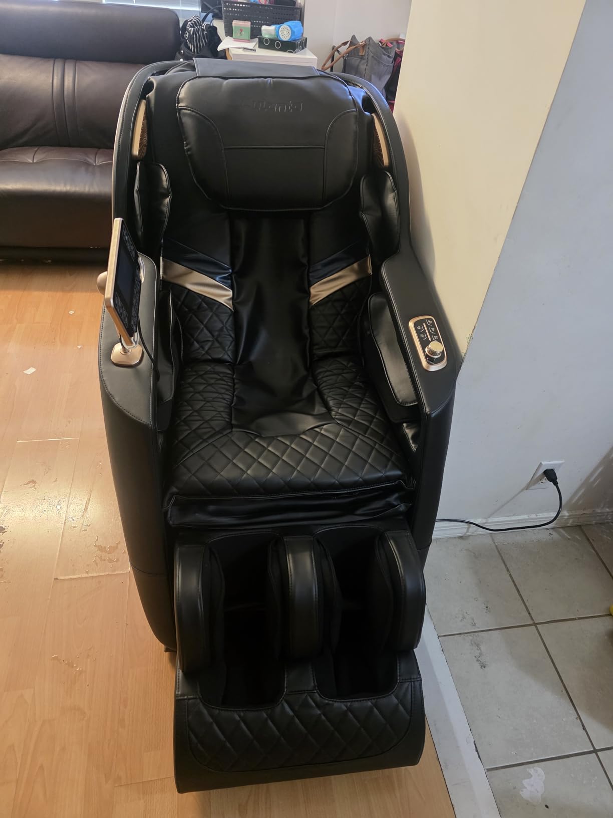 Culanta Massage Chair Full Body, Zero Gravity SL-Track Shiatsu Massage Recliner Chair with Body Scan, Airbags, Foot Rollers, Deep Yoga Stretch, Heating (U1-Black) - Customer Photo 1