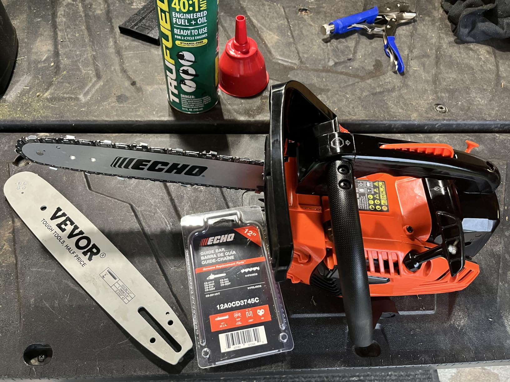 VEVOR 52CC chainsaw in real-world use - Customer Photo 1