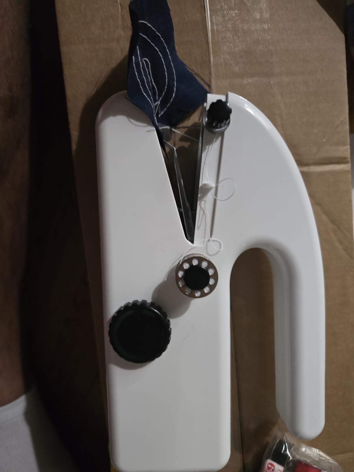 Handheld Sewing Machine for Beginners, Portable Mini Sewing Machine with Two Speed Modes, Easy to Operate and Fast Stitch Suitable for Clothes, Fabrics and Quick Home Repairs - Customer Photo 1
