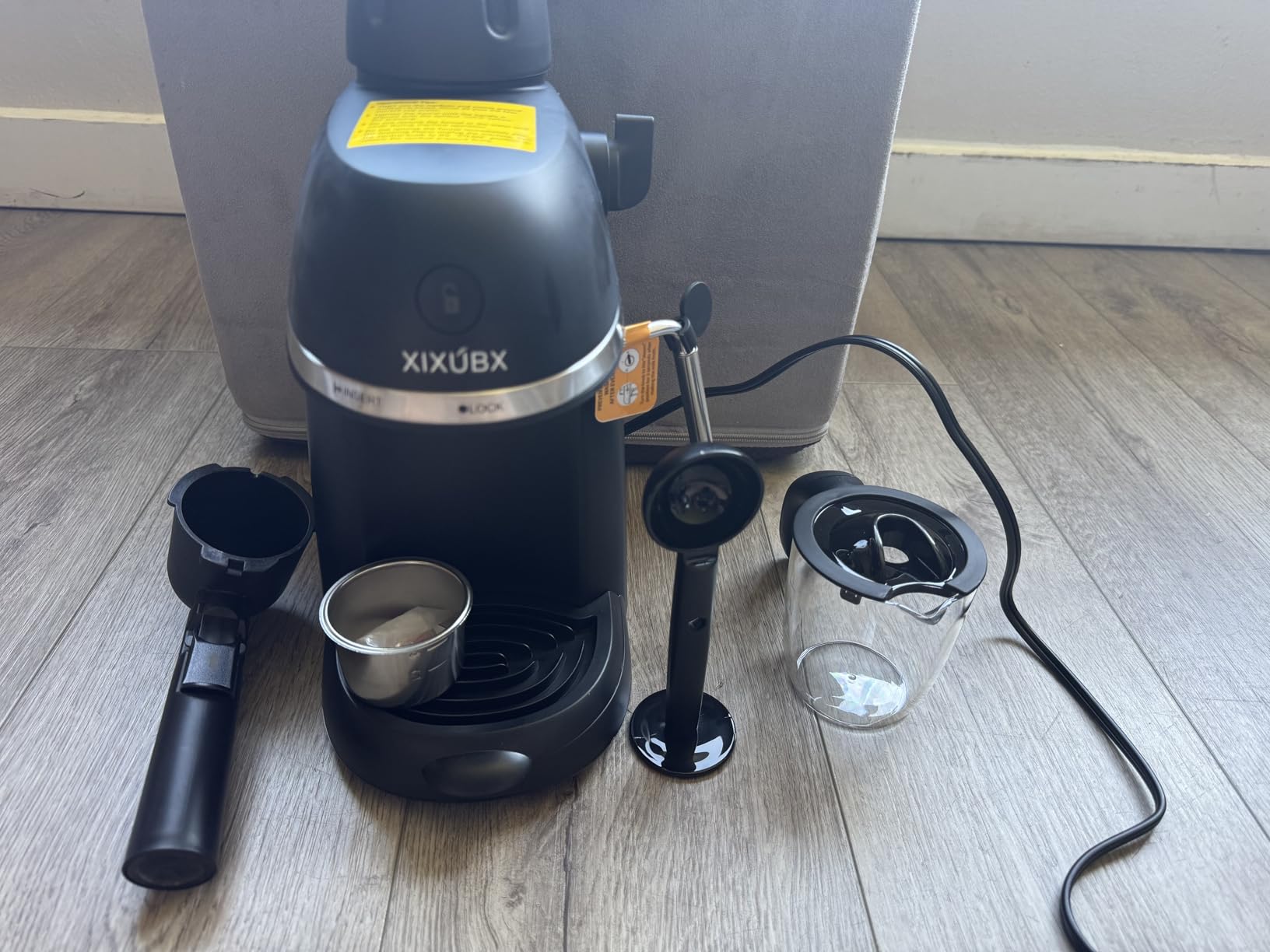 Coffee Machine, 3.5 Bar Espresso & Cappuccino Machine with Steam Wand, Compact Design Coffee Maker for Latte, Safety Lock & Tritan Cups, 800w, Black - Customer Photo 3