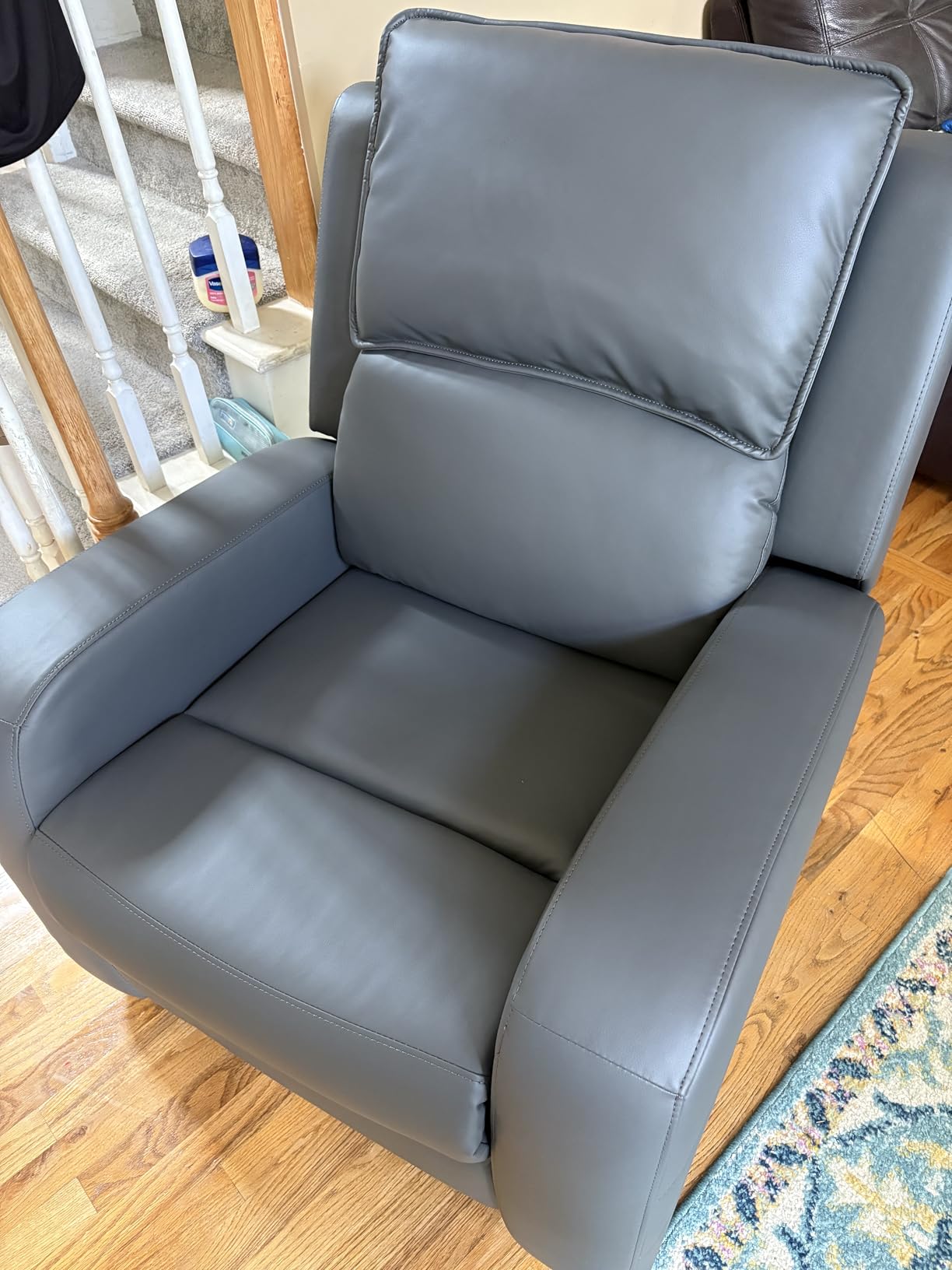 COLAMY Power Lift Recliner Chair for Elderly – Electric Leather Recliner with Remote Control, Ergonomic Backrest, Spacious Seat, Side Pocket & 2-Button Operation, 300lbs Capacity (Grey) - Customer Photo 1