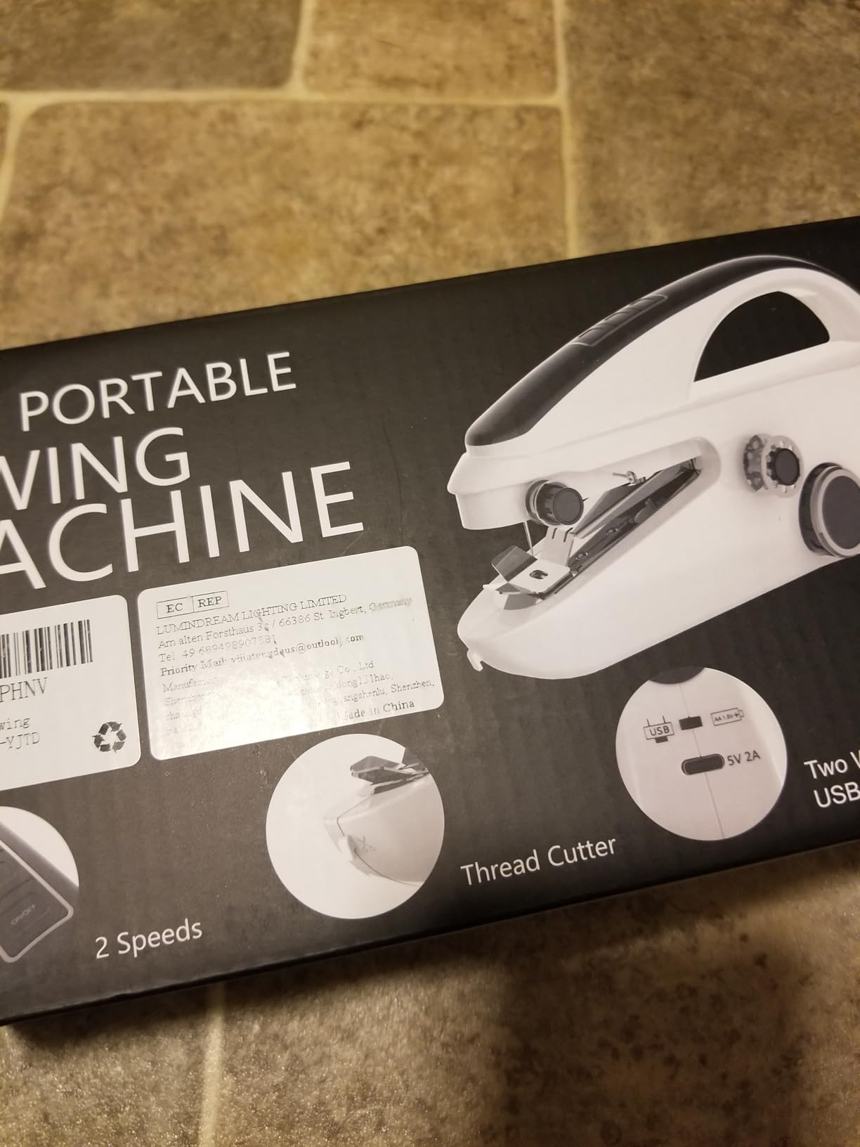 Handheld Sewing Machine, Mini Electric Handy Sewing Machine, Quick Portable Mending Machine, perfect for Beginners Sewing Curtain DIY Fabric Cloth Jeans Pet Clothes Home Travel Use(Black) - Customer Photo 1