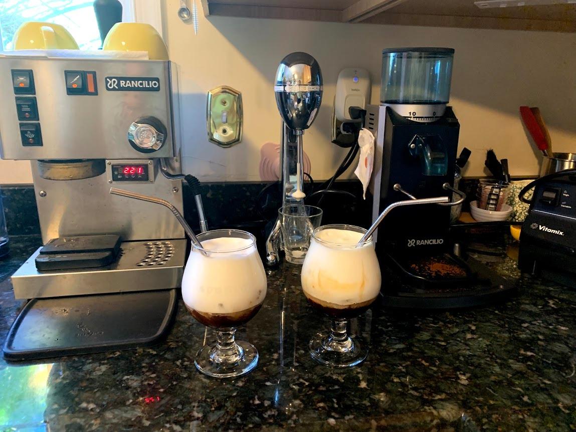 Hamilton Beach DrinkMaster Electric Drink Mixer, Retro Milkshake Maker & Milk Frother, 2 Speeds, Extra-Large 28 oz. Stainless Steel Cup, Classic Chrome - Customer Photo 1
