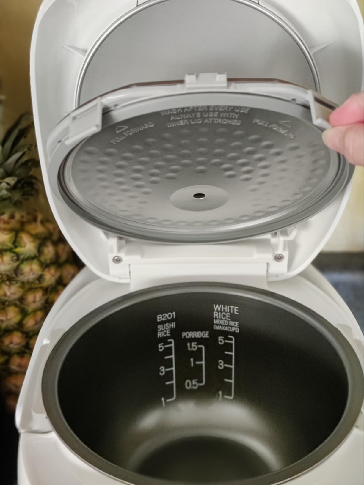 Zojirushi NS-ZCC10 5-1/2-Cup Neuro Fuzzy Rice Cooker and Warmer, Premium White - Customer Photo 2