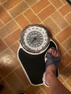 Salter Pro-Helix Professional Oversized Bathroom Scale with Grey Vinyl Anti-Slip Bath Mat, 400 LB Capacity, Analog Scale, 18.25 x 13.0 inch, Grey - Customer Photo 1