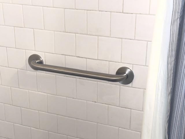 Moen Home Care Bathroom Safety 24 Inch Stainless Steel Handicap Grab Bar for Bathtub and Shower, Heavy Duty Handle, Elderly Assistance Product with Concealed Screws, 8724 - Customer Photo 1