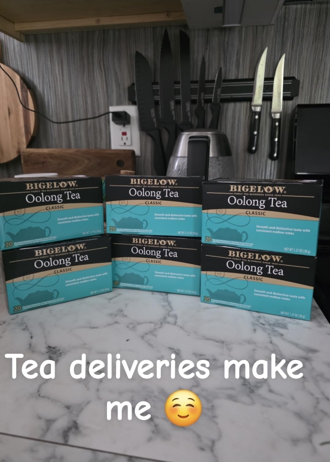 Bigelow Tea Oolong Tea, Caffeinated Tea with Fresh, Smooth Taste, 20 Count Box (Pack of 6), 120 Total Tea Bags - Customer Photo 1