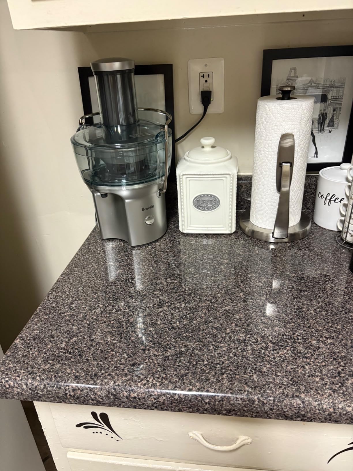 Breville BJE200XL Juice Fountain Compact Centrifugal Machine, 25 fl oz, Silver - Customer Photo 1