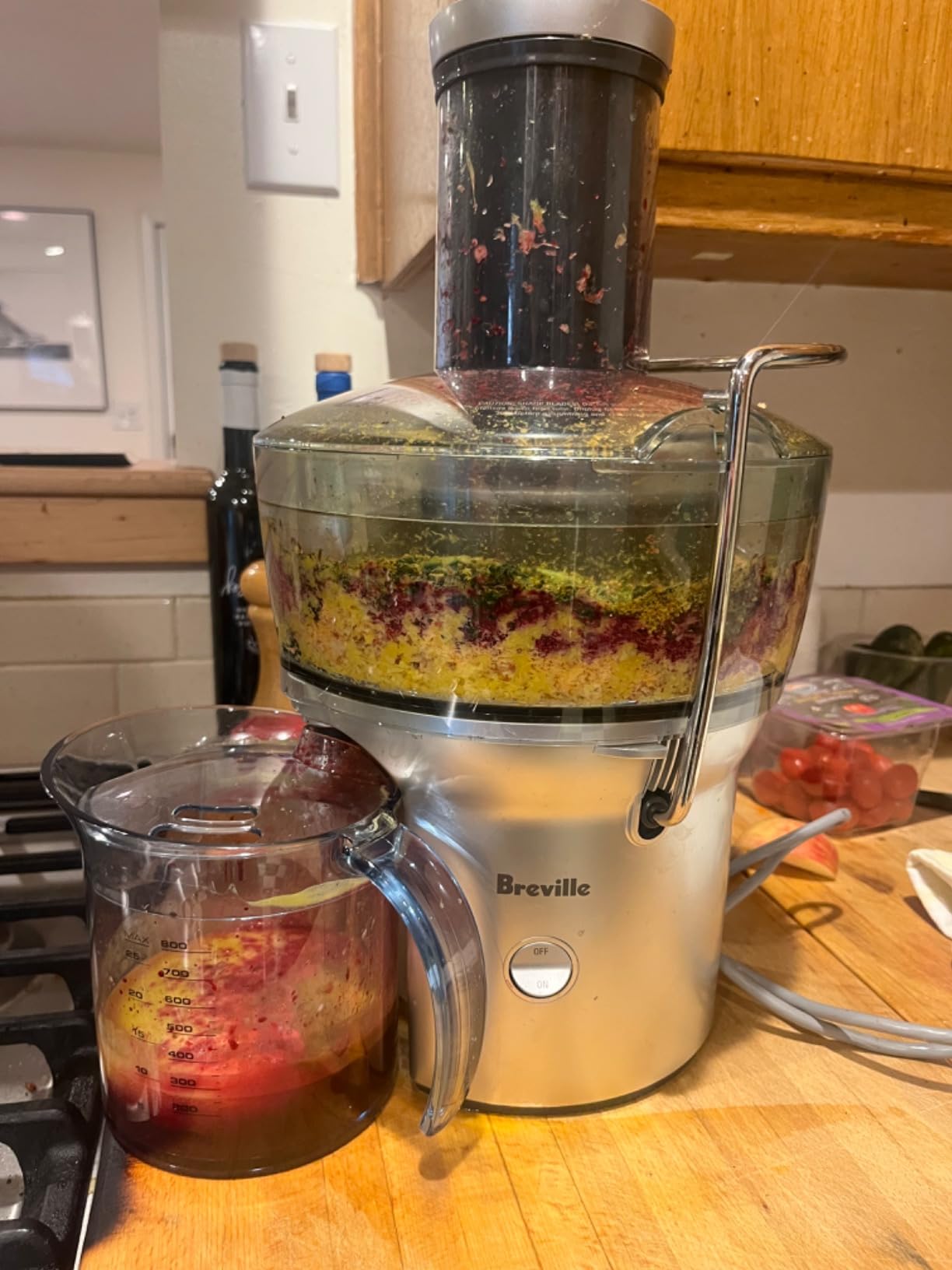 Breville BJE200XL Juice Fountain Compact Centrifugal Machine, 25 fl oz, Silver - Customer Photo 2