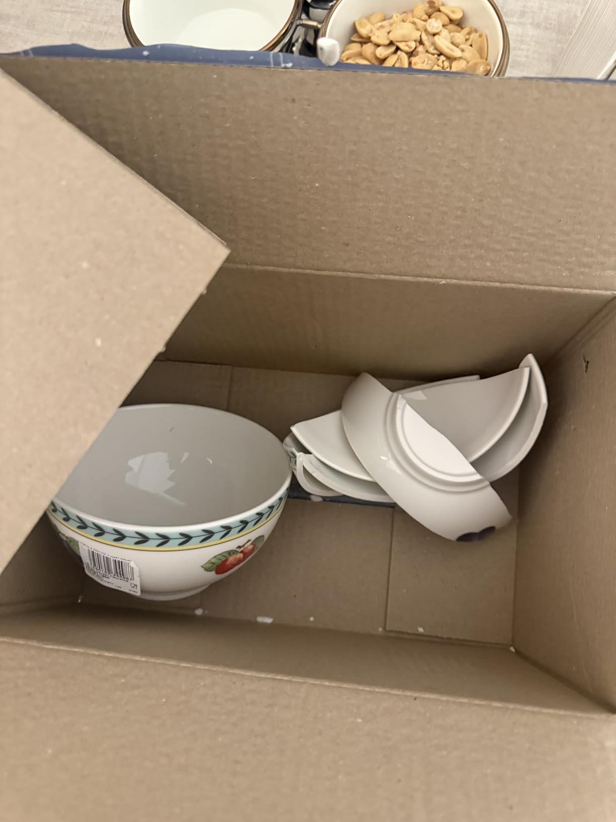 Villeroy & Boch French Garden 12-Piece Dinnerware Set, Service for 4, Plates, Bowls & Mugs, Premium Porcelain, Made in Germany - Customer Photo 1