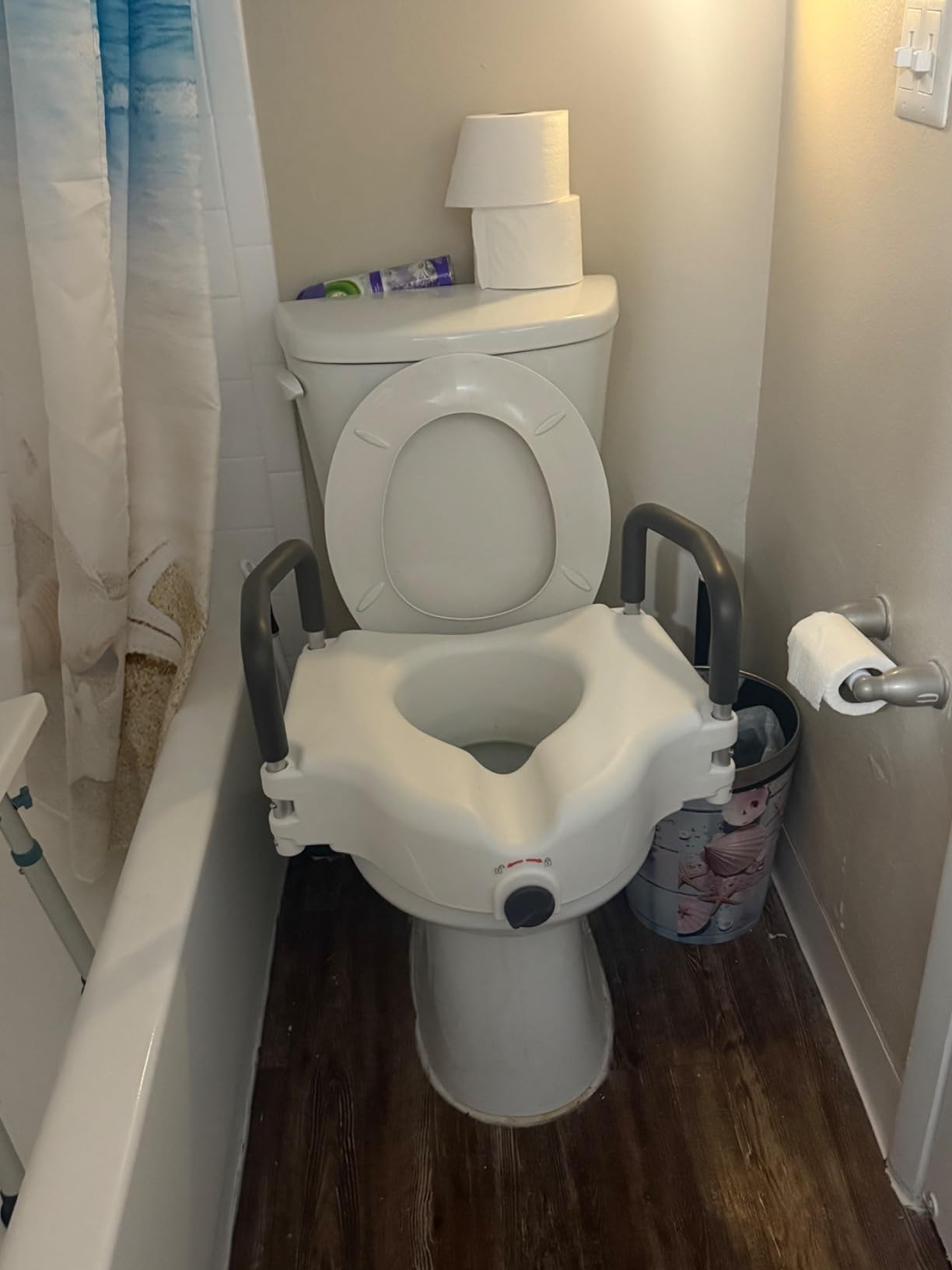 Drive Medical RTL12027RA 2-in-1 Raised Toilet Seat with Removable Padded Arms, Standard Seat - Customer Photo 1
