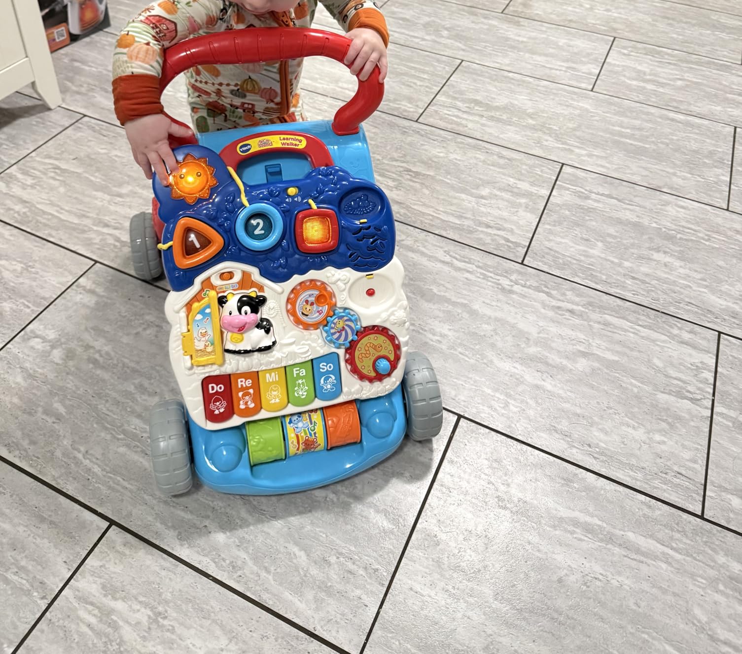VTech Sit-to-Stand Learning Walker (Frustration Free Packaging) - Customer Photo 1