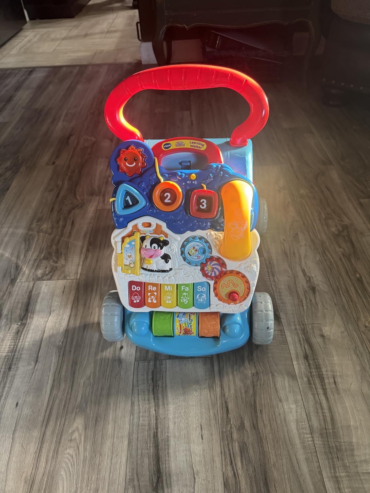 VTech Sit-to-Stand Learning Walker (Frustration Free Packaging) - Customer Photo 2