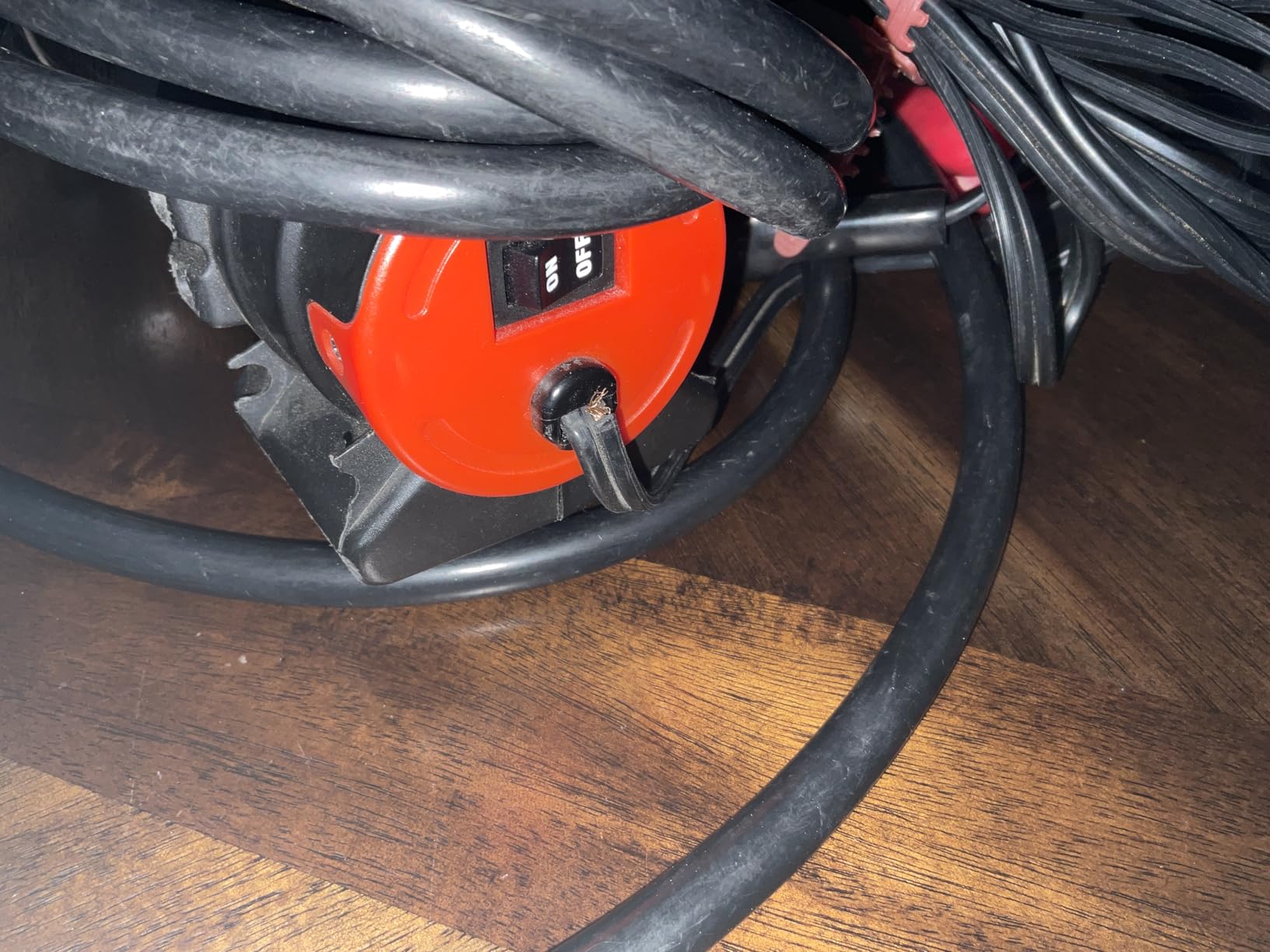 VIAIR 88P - 00088 Tire Inflator Portable On/Offroad Air Compressor for Car, Truck, SUV & RV | 12V Heavy Duty Pump 120 PSI, Alligator Clip, Twist Chuck - Customer Photo 2