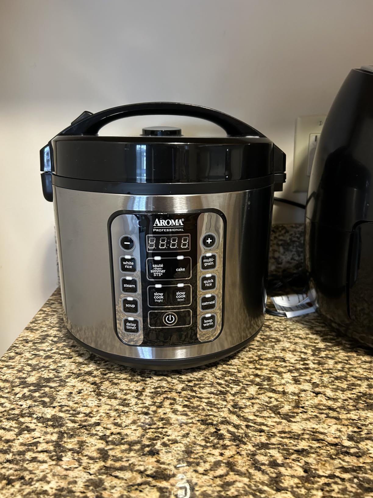 AROMA Digital Rice Cooker, 4-Cup (Uncooked) / 8-Cup (Cooked), Steamer, Grain Cooker, Multicooker, 2 Qt, Stainless Steel Exterior, ARC-914SBD - Customer Photo 1