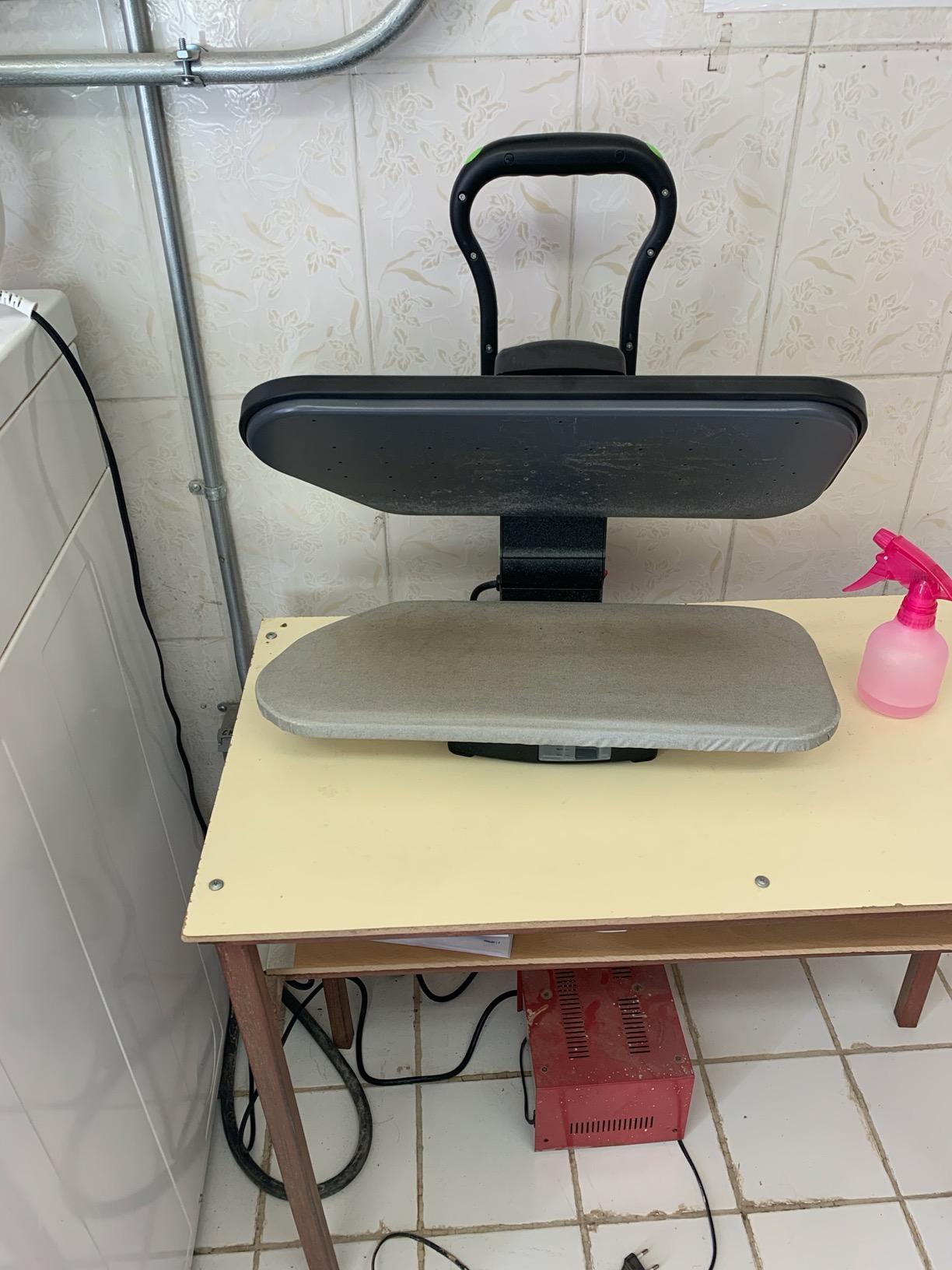 Steamfast SF-623 Mid-Size Steam Press with Multiple Fabric Settings and Steam Burst Function - Customer Photo 1