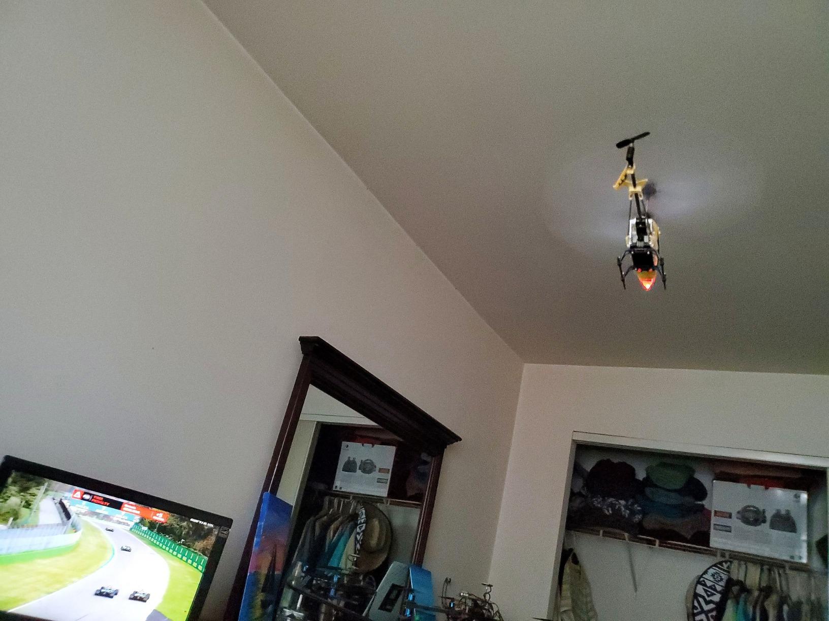 Syma S107/S107G 3 Channel RC Heli with Gyro - Yellow - Customer Photo 2