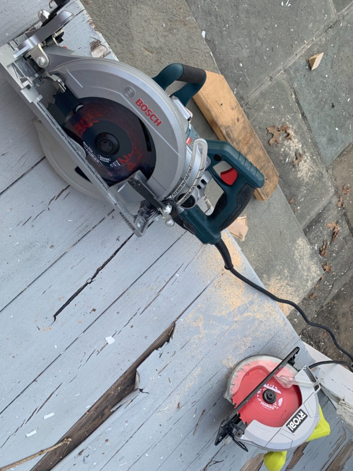 Bosch 7-1/4-Inch Worm Drive Circular Saw CSW41, Blue customer photo 1
