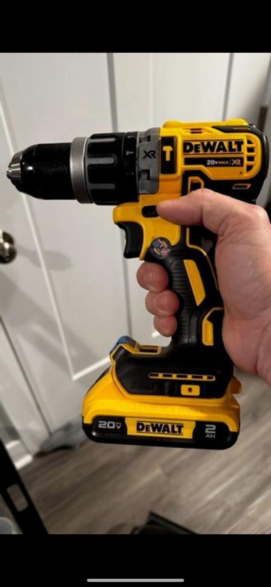 DEWALT 20V MAX Cordless Drill and Impact Driver, Power Tool Combo Kit, Includes 2 Batteries, Charger and Bag (DCK240C2) customer photo 1