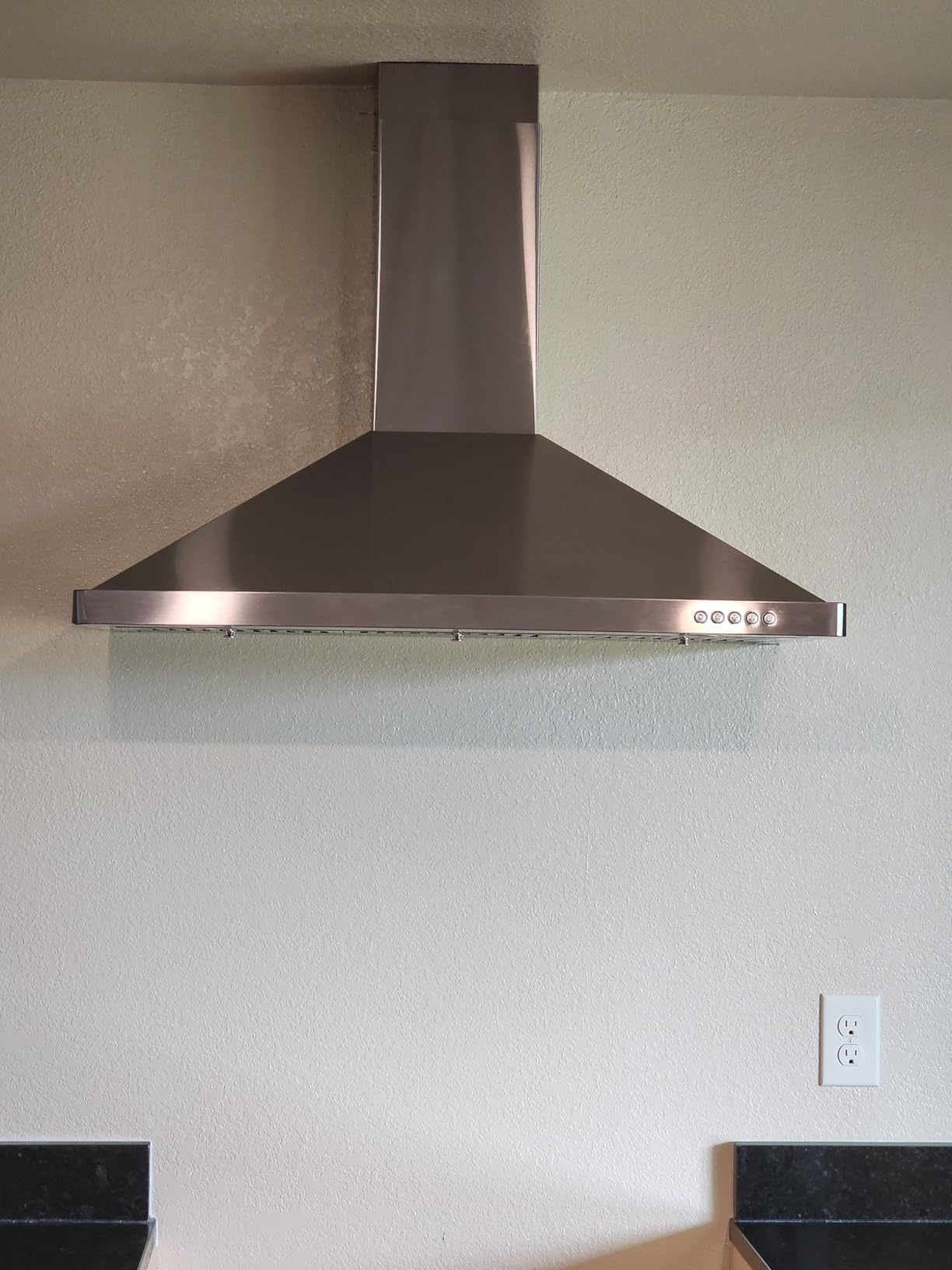 COSMO COS-63190 36 in. Vista Collection 380 CFM Ducted Wall Mount Range Hood, Button Controls, LED Lights, Stainless Steel Customer Review COSMO COS-63190 36 in. Vista Collection 380 CFM Ducted Wall Mount Range Hood, Button Controls, LED Lights, Stainless Steel - Customer Photo 1