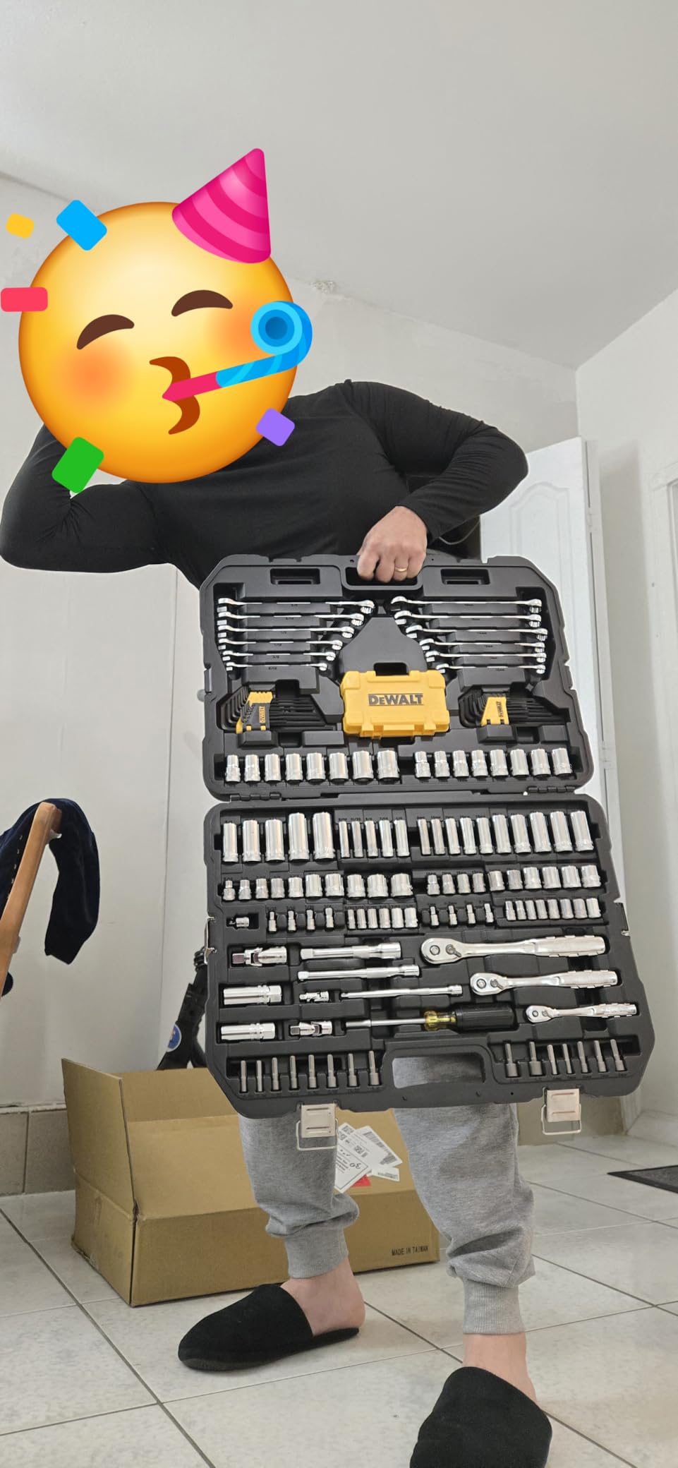 DEWALT Mechanics Tools Kit and Socket Set, 1/4