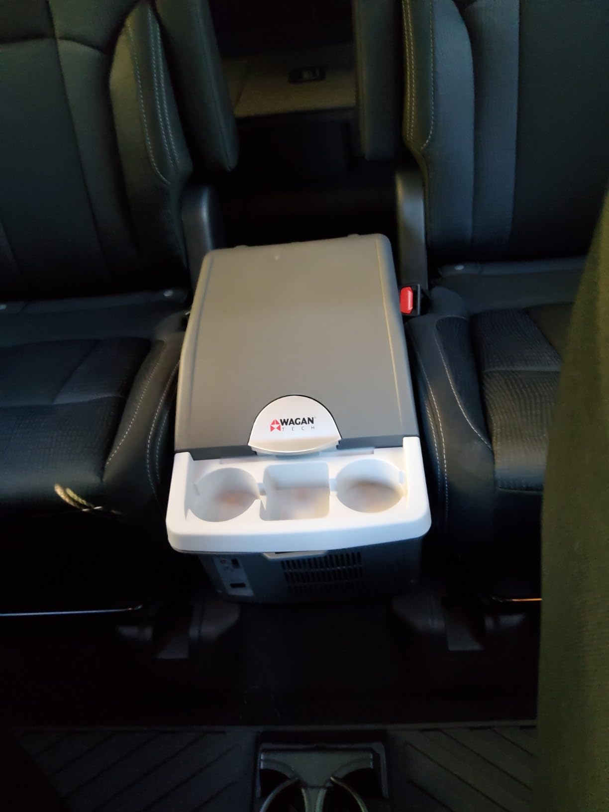 Wagan EL6214 Personal Thermoelectric Cooler/Warmer, 14 Liter Capacity, Portable Electric Car Cooler with 12/24V DC, 12V Small Fridge for Car, RV, and Camping Use, UL Listed Customer Review Wagan EL6214 Personal Thermoelectric Cooler/Warmer, 14 Liter Capacity, Portable Electric Car Cooler with 12/24V DC, 12V Small Fridge for Car, RV, and Camping Use, UL Listed - Customer Photo 1