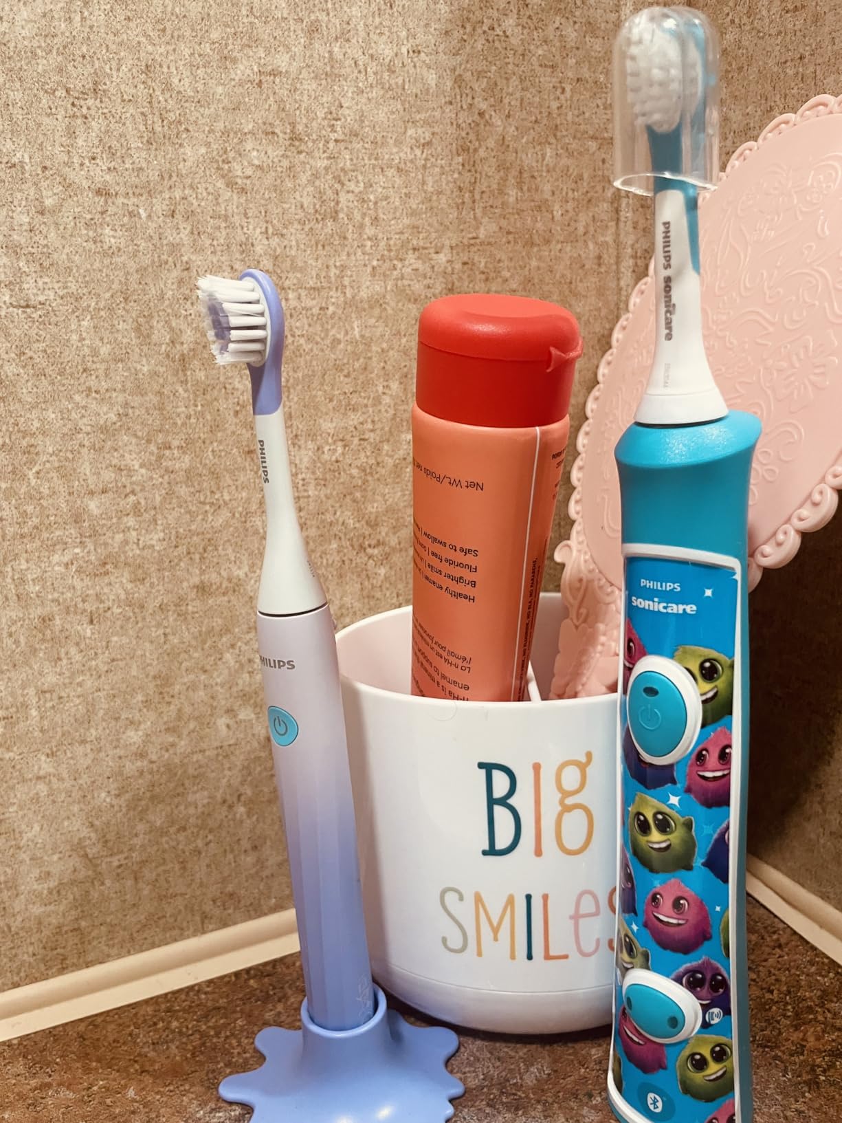 Philips Sonicare for Kids 3+ Bluetooth Connected Rechargeable Electric Power Toothbrush, Interactive for Better Brushing, Turquoise, HX6321/02 - Customer Photo 1