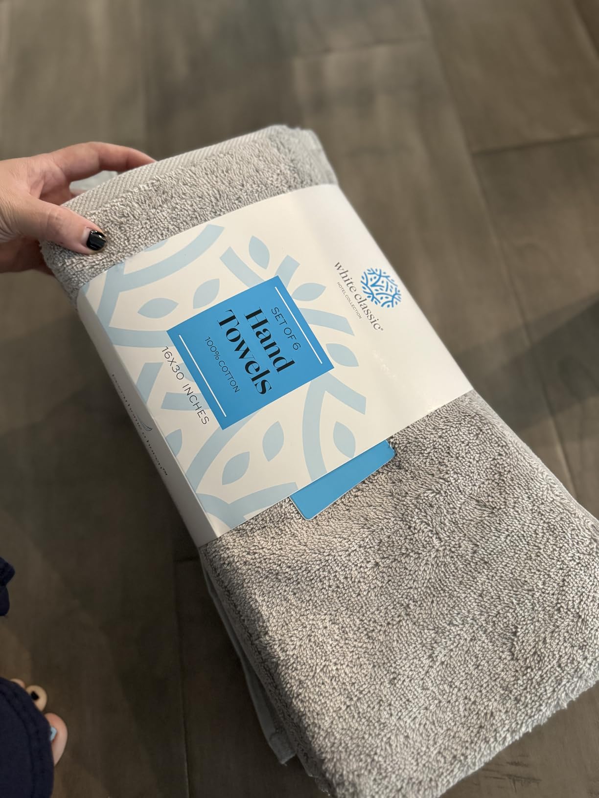 Luxury White Hand Towels - Soft 100% Turkish Cotton | Highly Absorbent Hotel spa Bathroom Towel Collection | 16x30 Inch | Set of 6 - Customer Photo 1