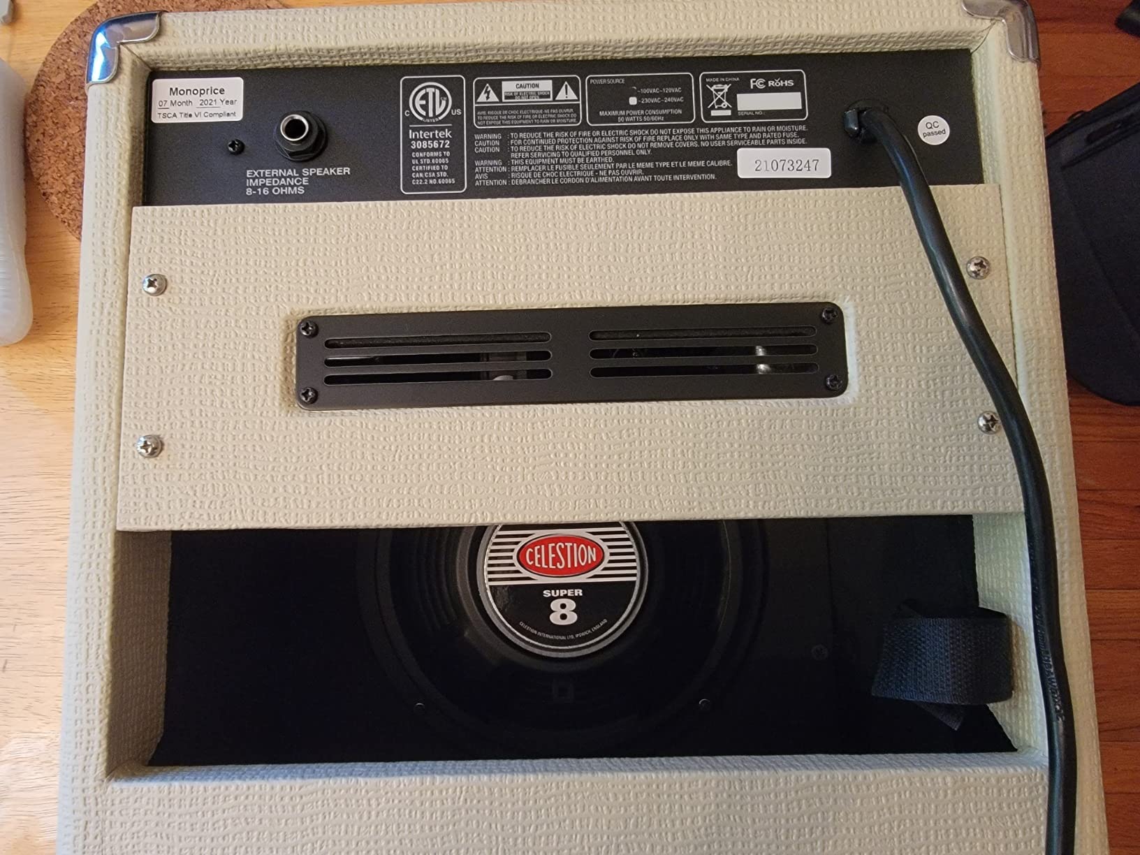 Monoprice 5-Watt, 1x8 Guitar Combo Tube Amplifier with Celestion Speaker - Stage Right Series - Customer Photo 1