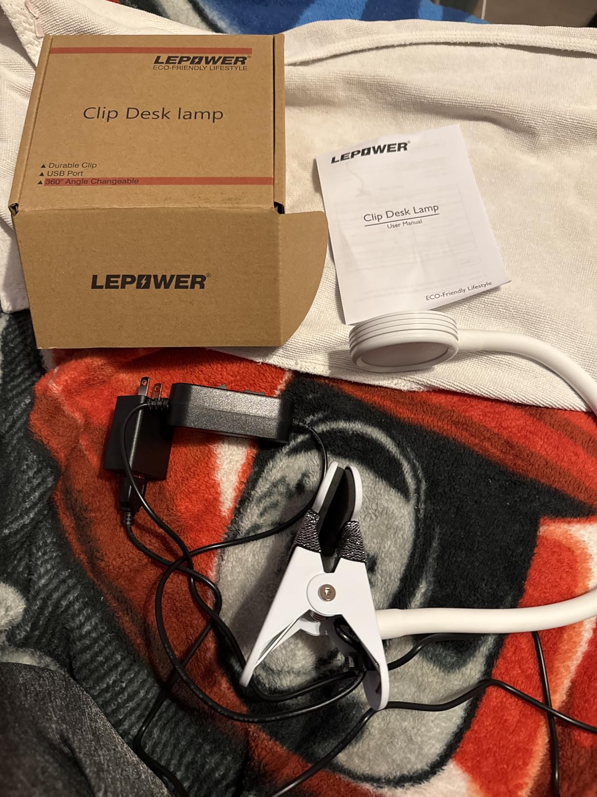 LEPOWER Clip on Light/Reading Lights/Book Light/Desk Lamp Color Changeable/Night Lights Clip on for Desk, Bed Headboard and Computers, Adapter Included (Black) - Customer Photo 1